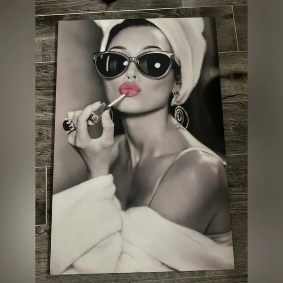 Frame - Picture 1 of 1